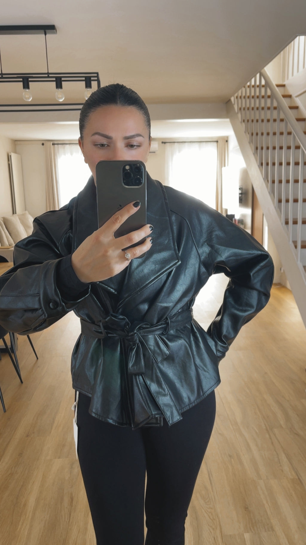 Veste ceinturée en simili cuir – Taille unique