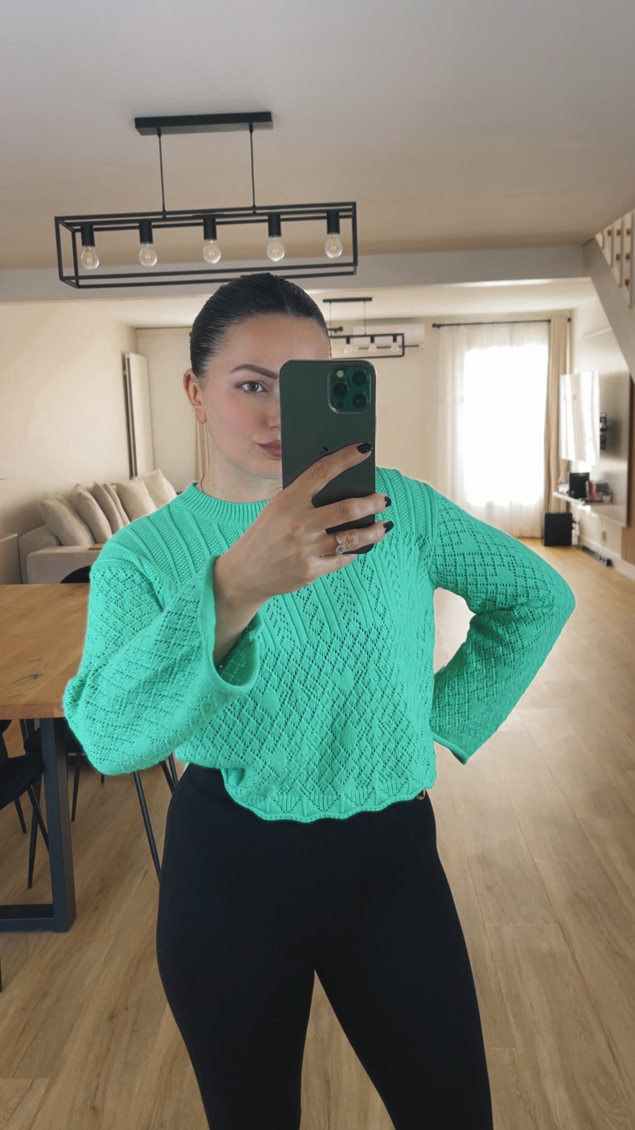 Pull ajouré en maille fine