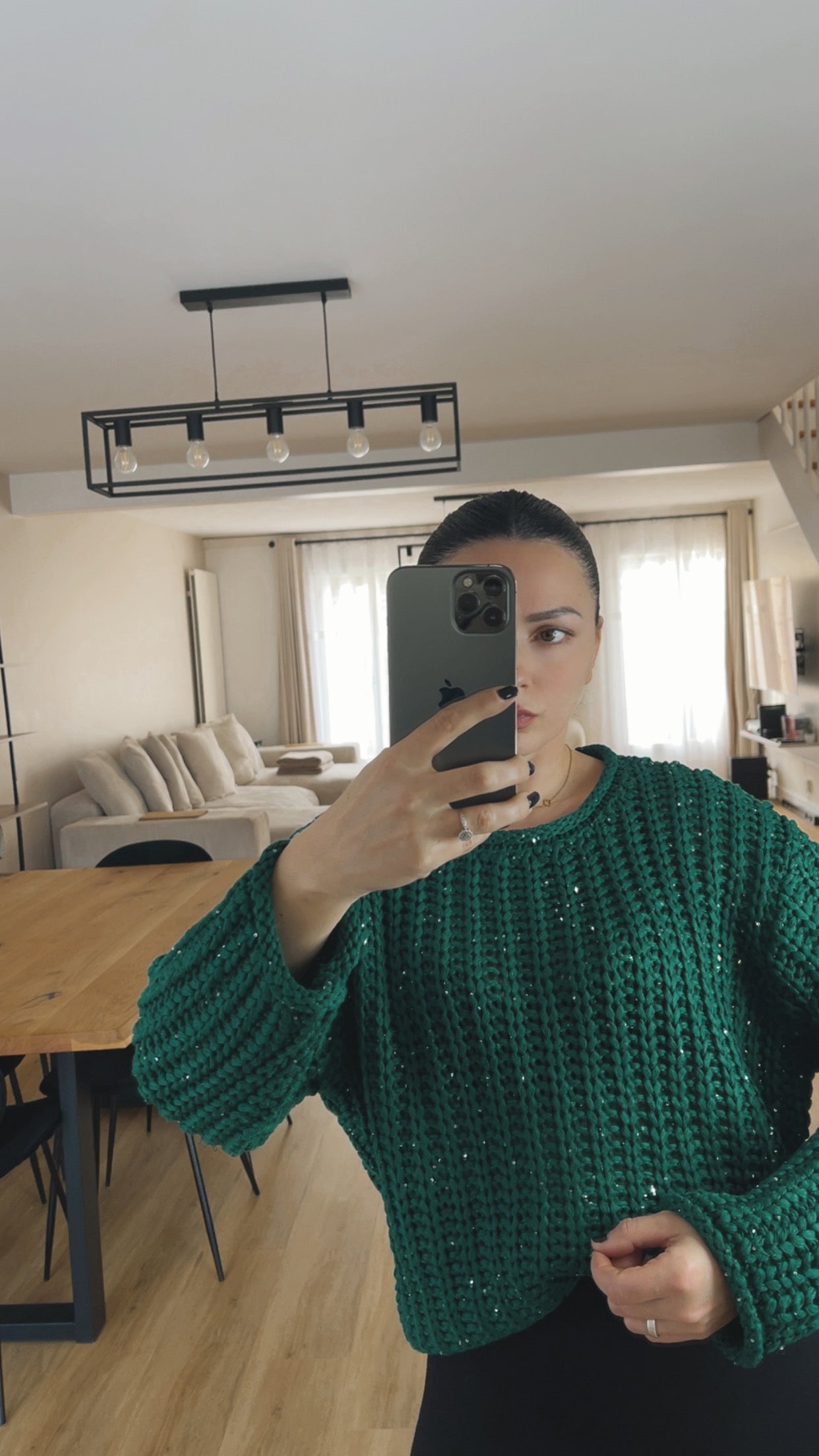 Pull en maille texturée vert avec sequins brillants