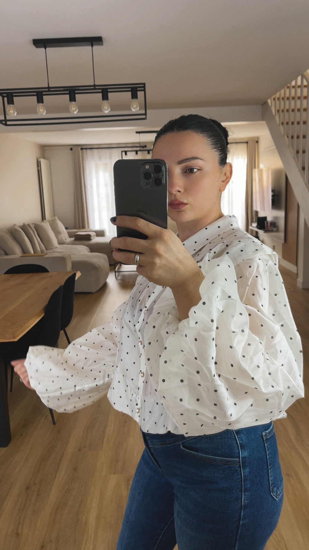 Chemise en voile à pois manches volumineuses