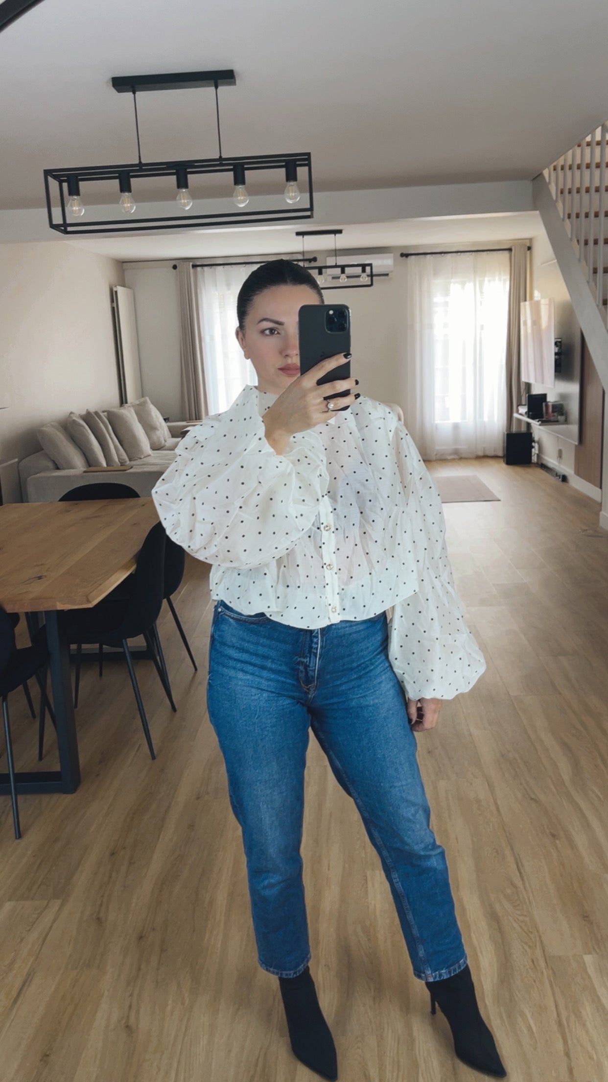 Chemise en voile à pois manches volumineuses