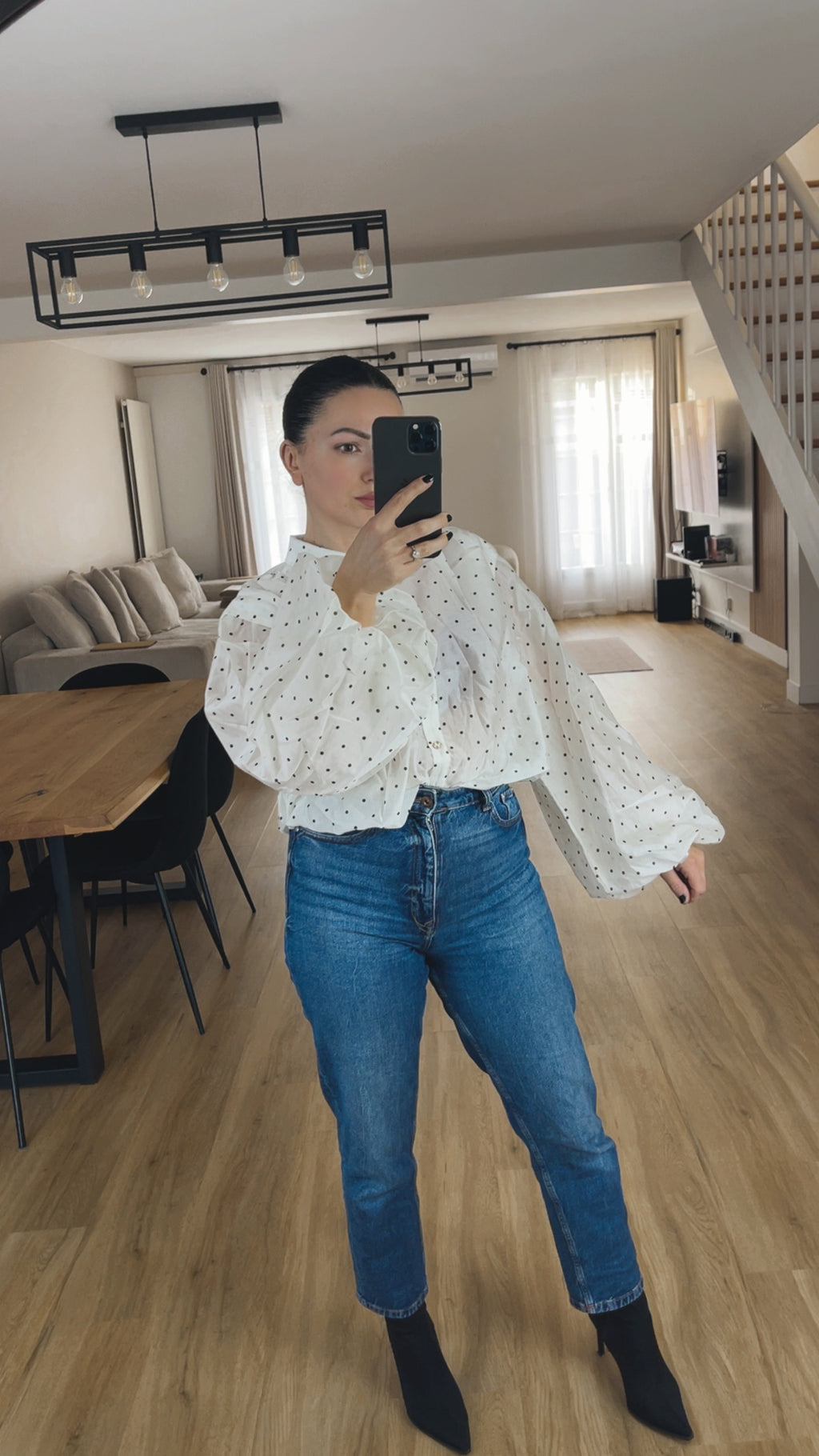 Chemise en voile à pois manches volumineuses