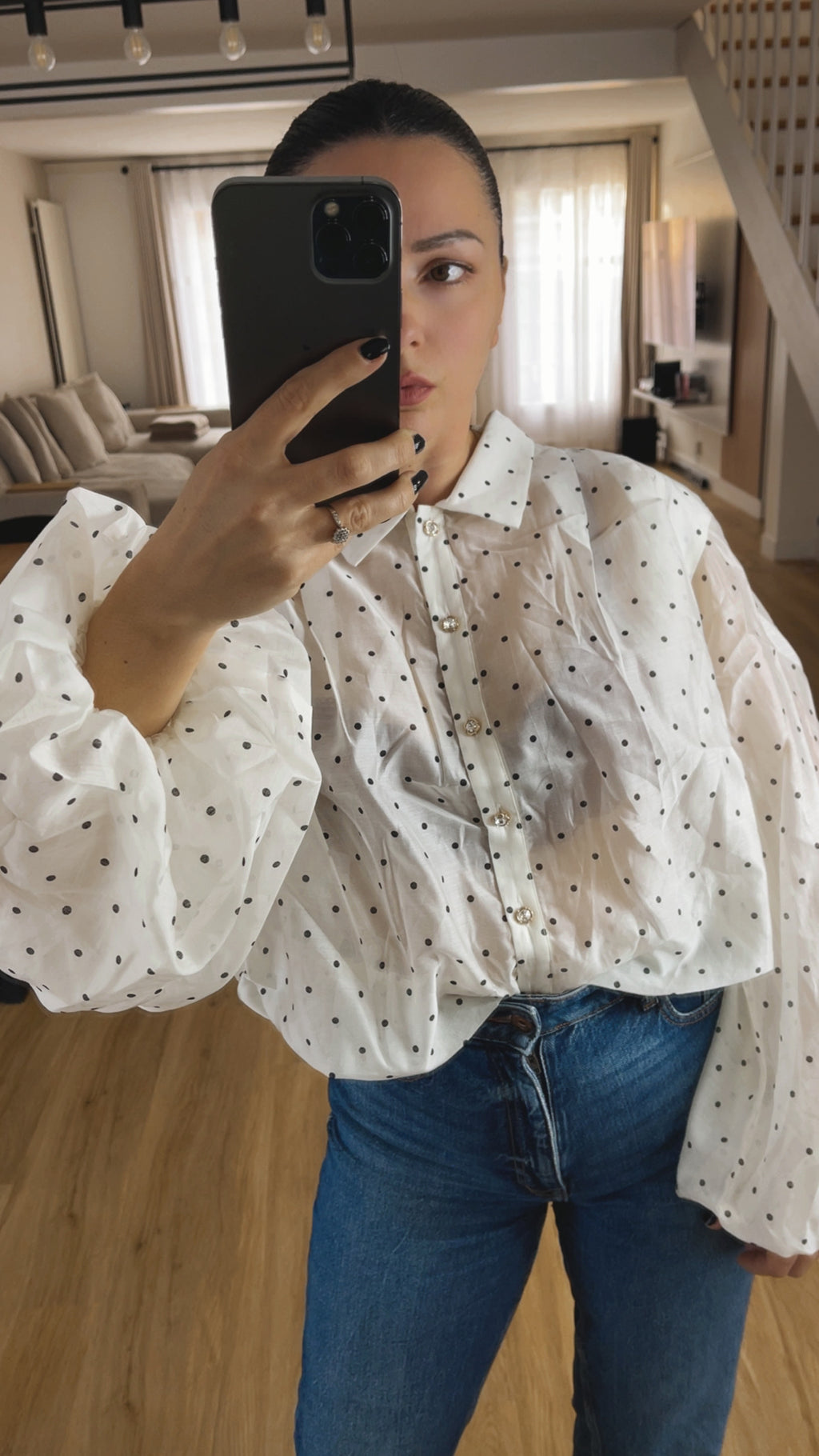 Chemise en voile à pois manches volumineuses