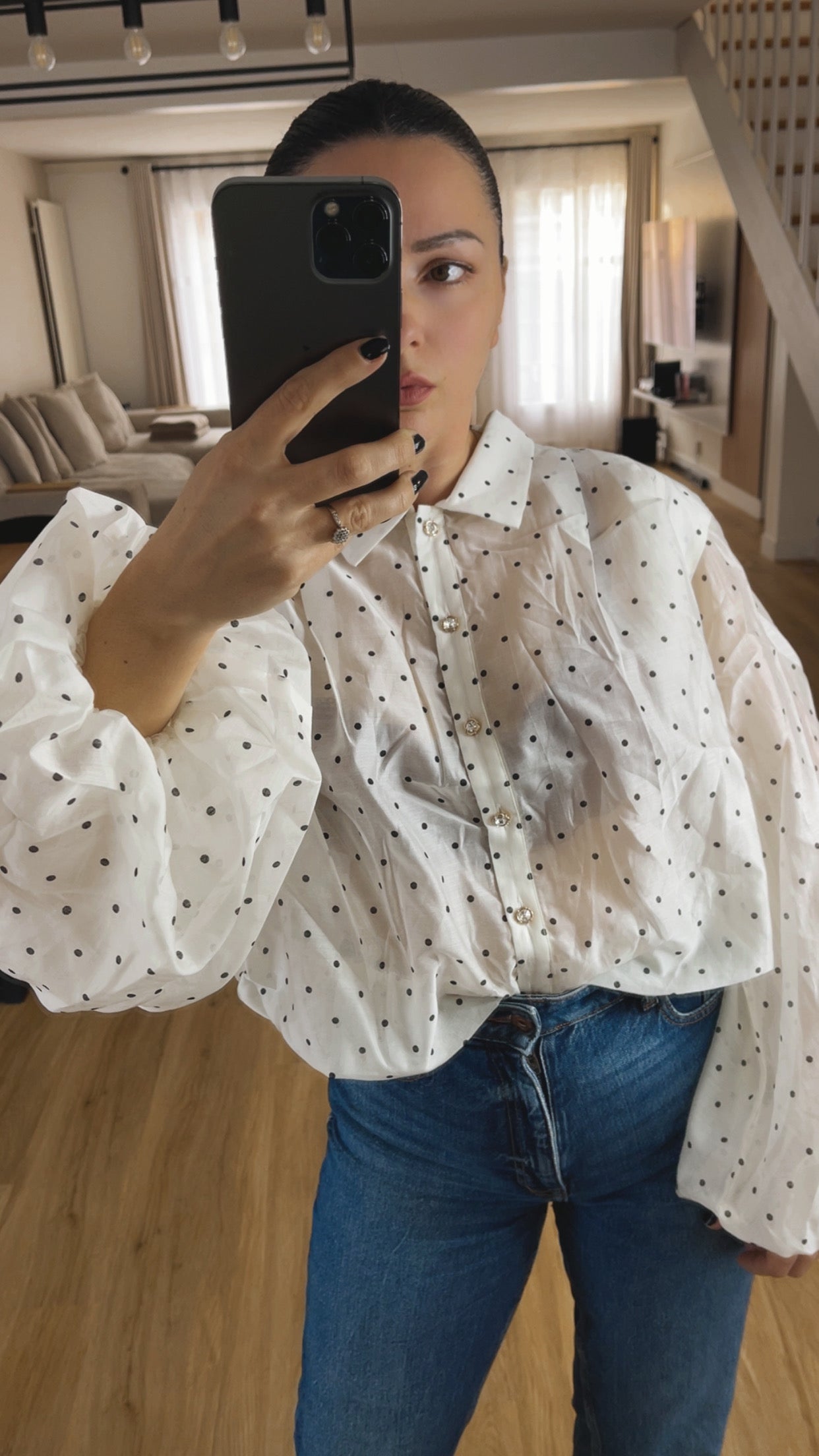 Chemise en voile à pois manches volumineuses